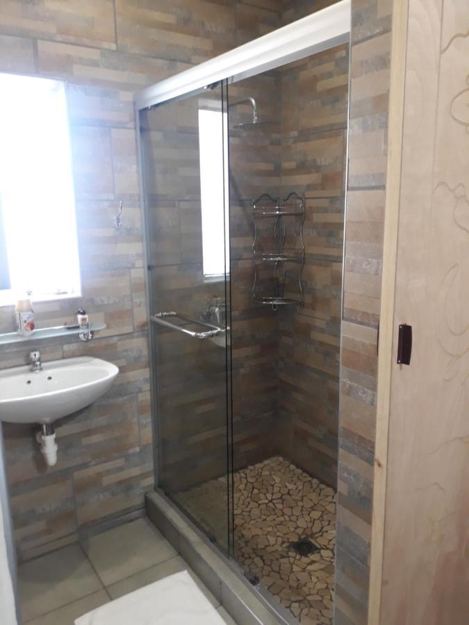 Bateleur Self Catering Cc Apartment วินด์ฮุก ภายนอก รูปภาพ