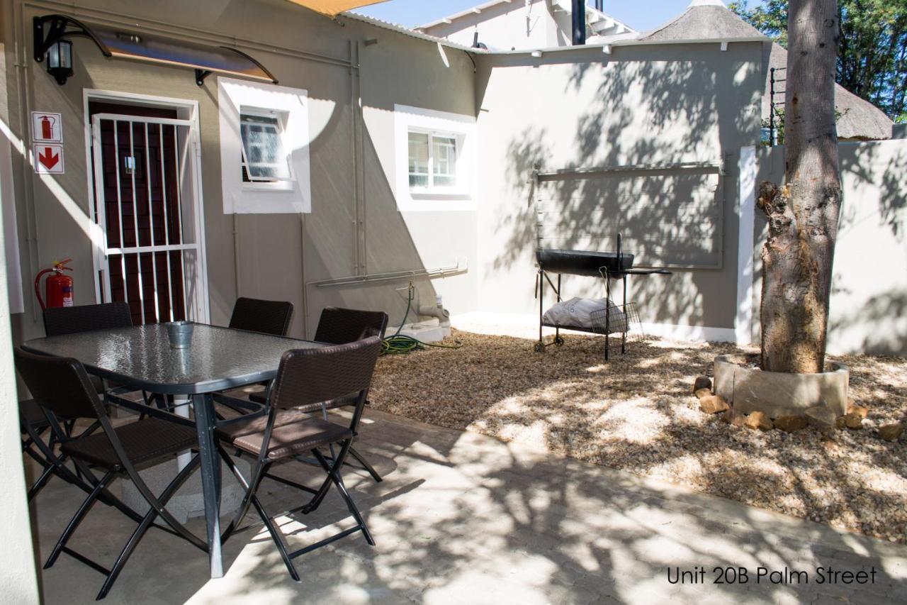 Bateleur Self Catering Cc Apartment วินด์ฮุก ภายนอก รูปภาพ
